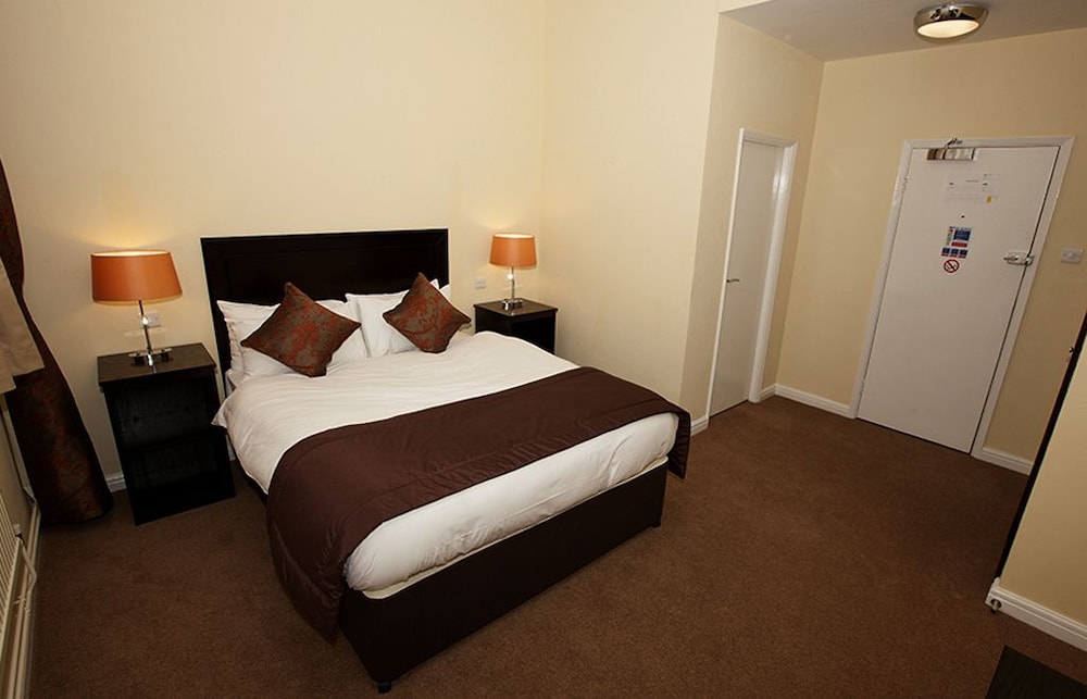 Triple Room, Multiple Beds - Photo 1
