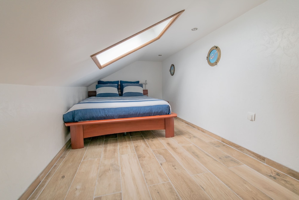 Blue Marine Apartment - Photo 26