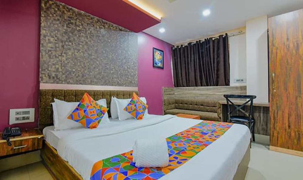 Deluxe Room - Photo 1