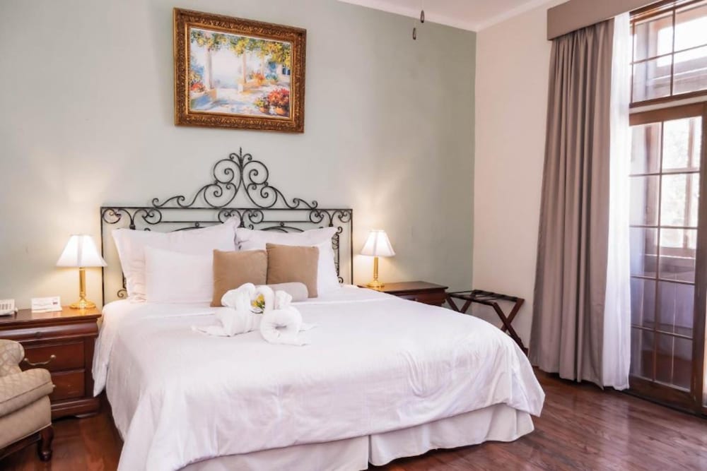 Superior Room, 1 Bedroom - Photo 4