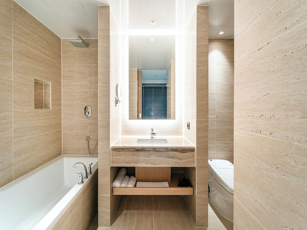 Deluxe Twin Room - Photo 5