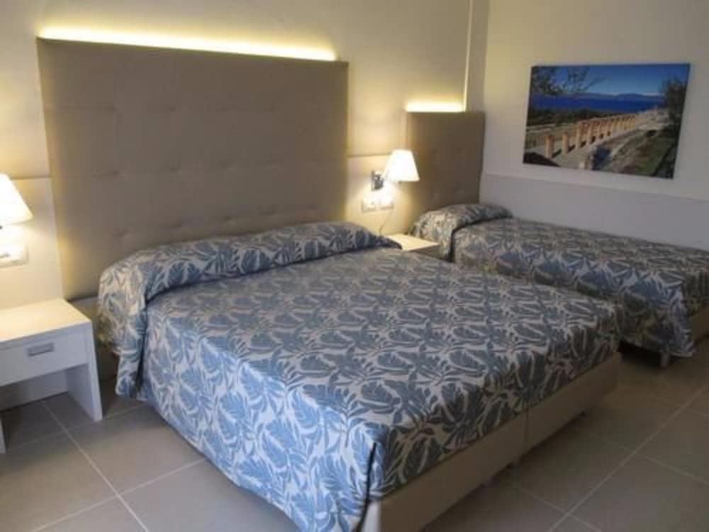Design Triple Room