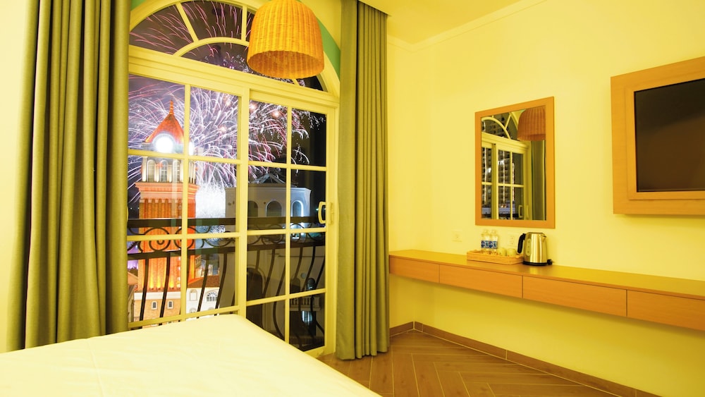 Family Triple Room, Multiple Beds, Sea View