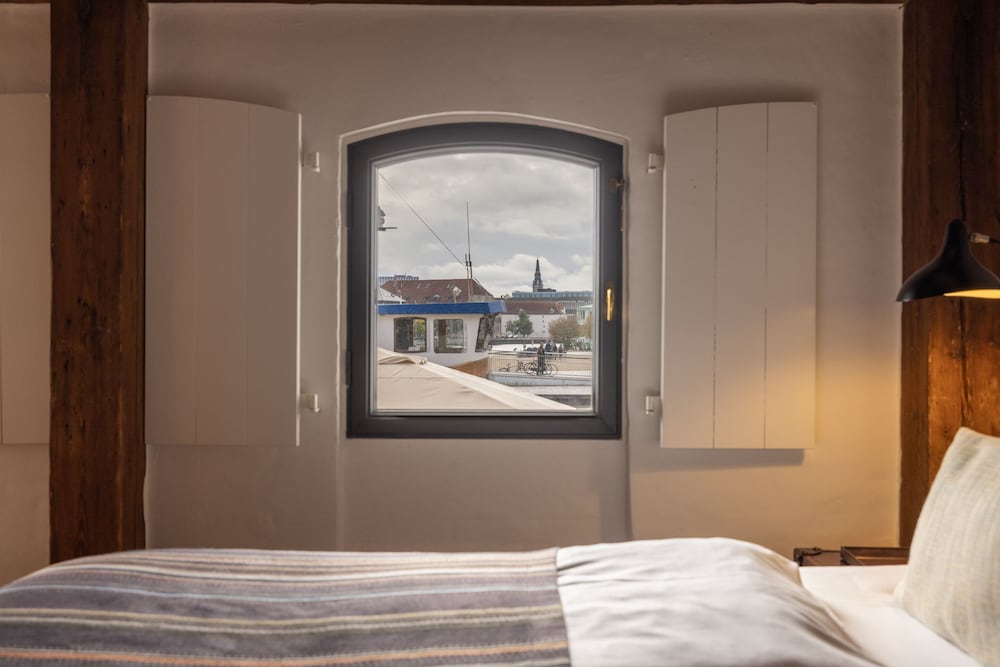 Executive Double Room with Partial View