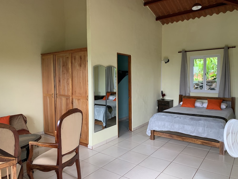 Deluxe Double Room, 1 Bedroom, Private Bathroom, Mountain View photo 1