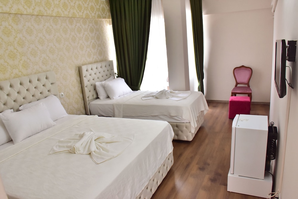 Executive Triple Room photo 1