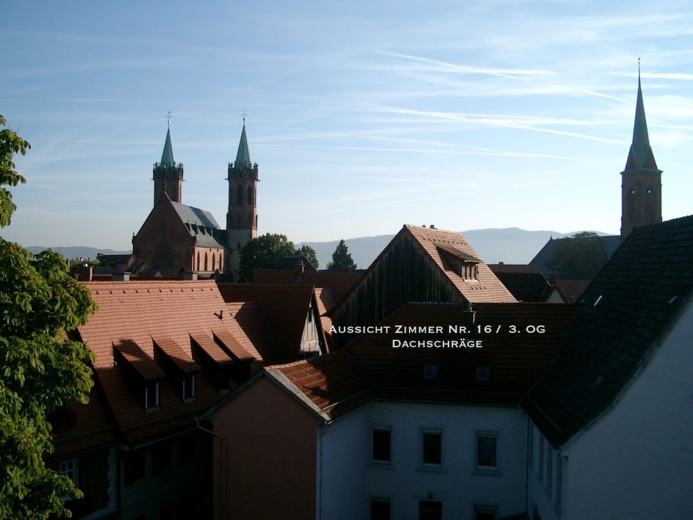 Einzelzimmer - Dachschräge photo 1