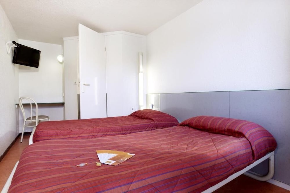 Standard Room, 2 Twin Beds photo 1