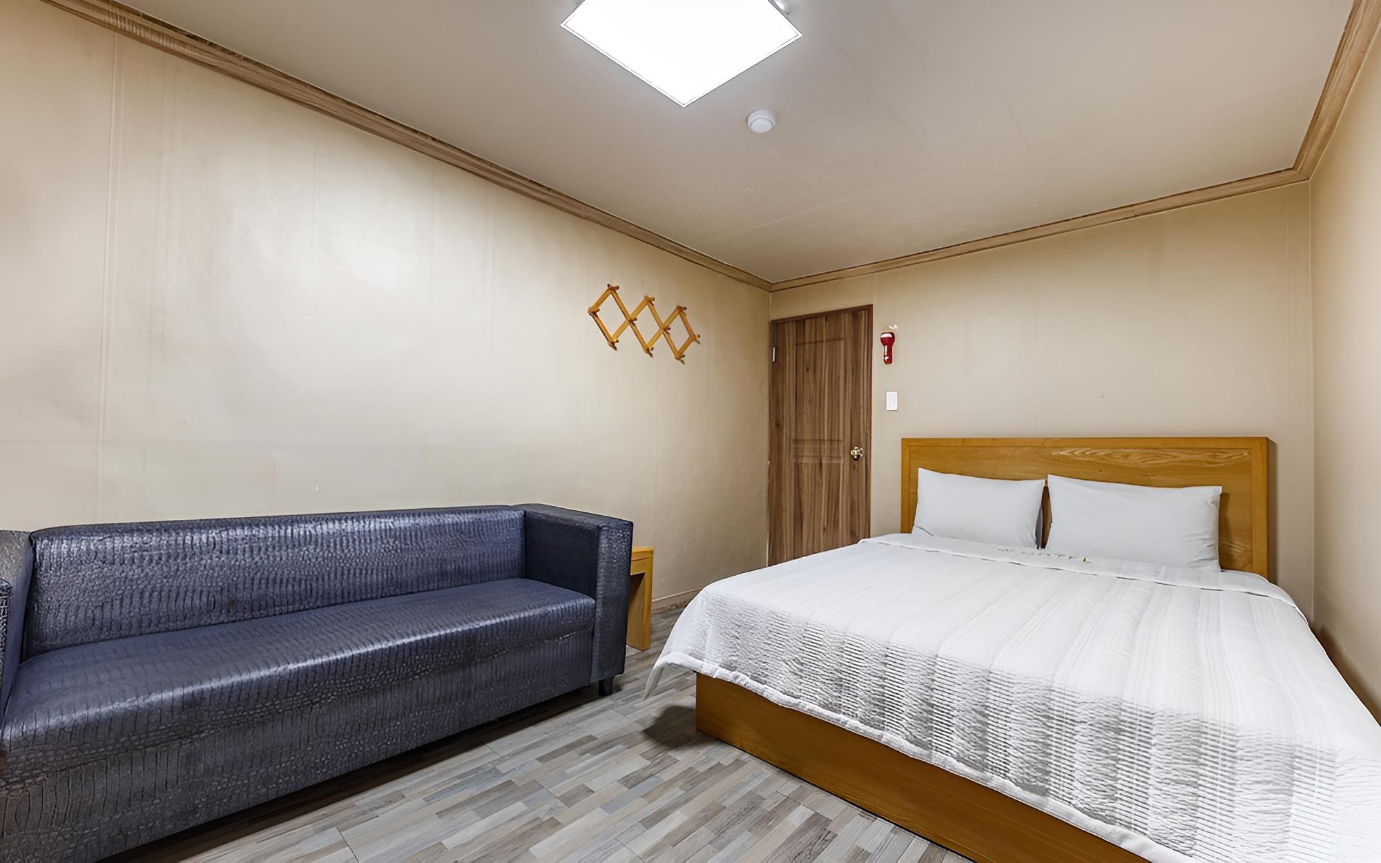 Room (Standard Room) photo 1