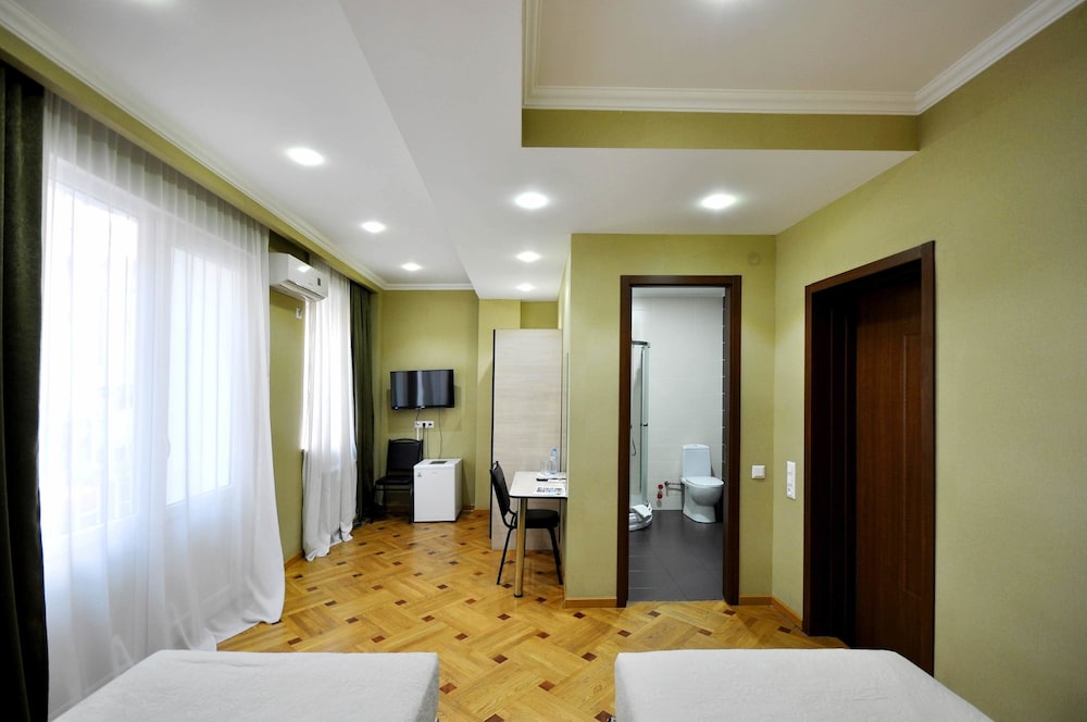 Superior Double or Twin Room photo 3