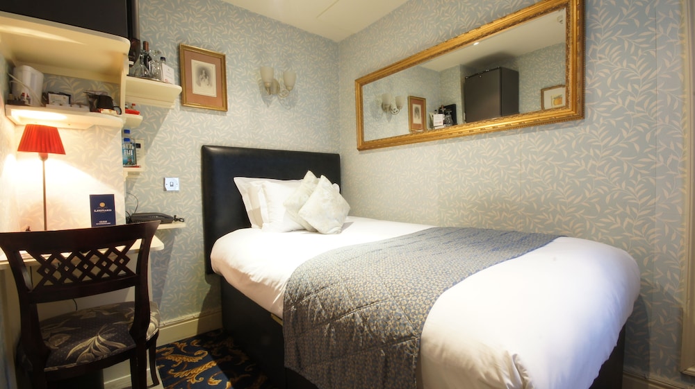 Single Room photo 1