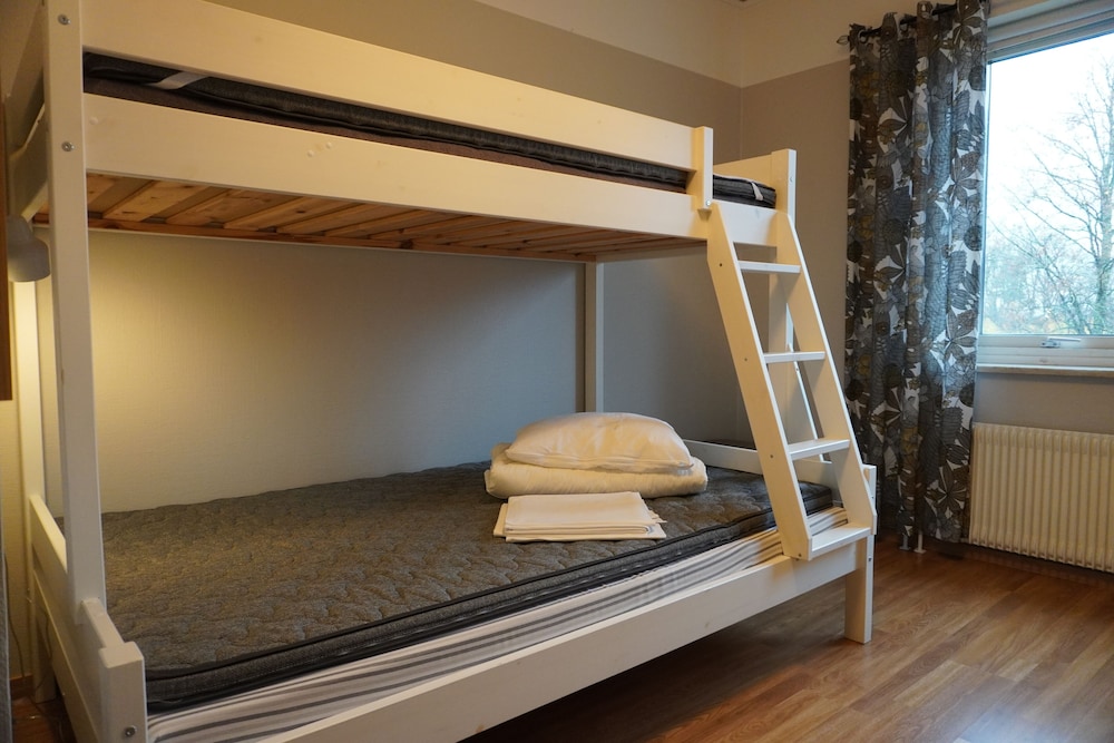 Standard Triple Room, Annex Building (Guests make their own beds) photo 3