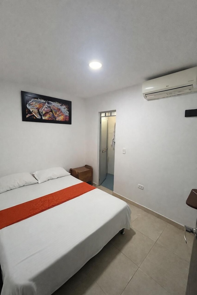 Basic Double Room photo 1