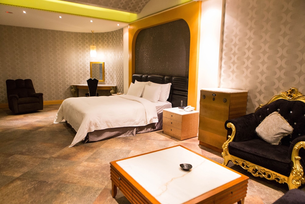 Flagship Suite (Check in time starts from 6pm) photo 1