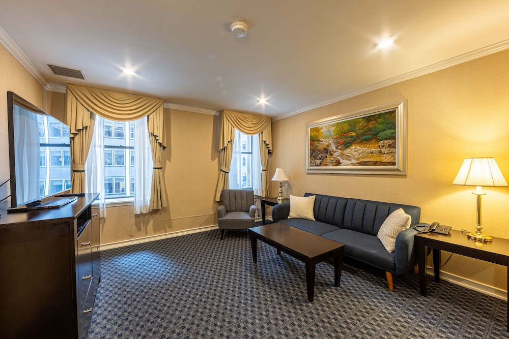 City View, 2 Queen Beds Suite