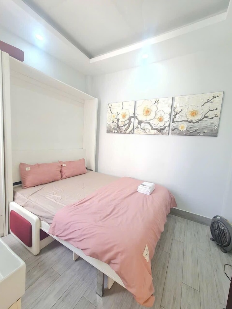 Standard Double Room, City View photo 2