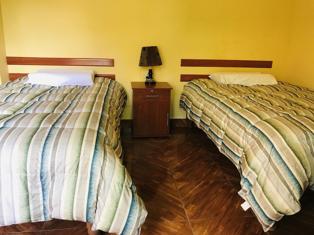 Basic Twin Room photo 3