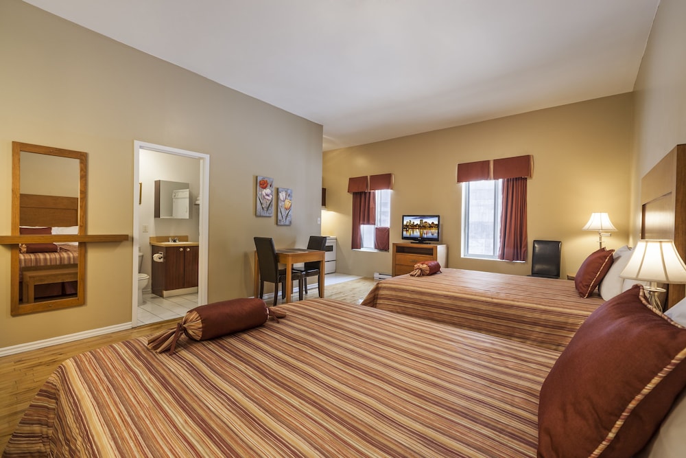 Studio, 2 Queen Beds, Kitchenette photo 1