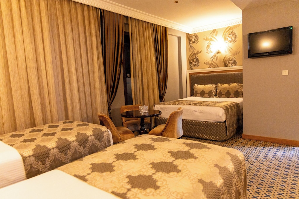 Deluxe Quadruple Room photo 3