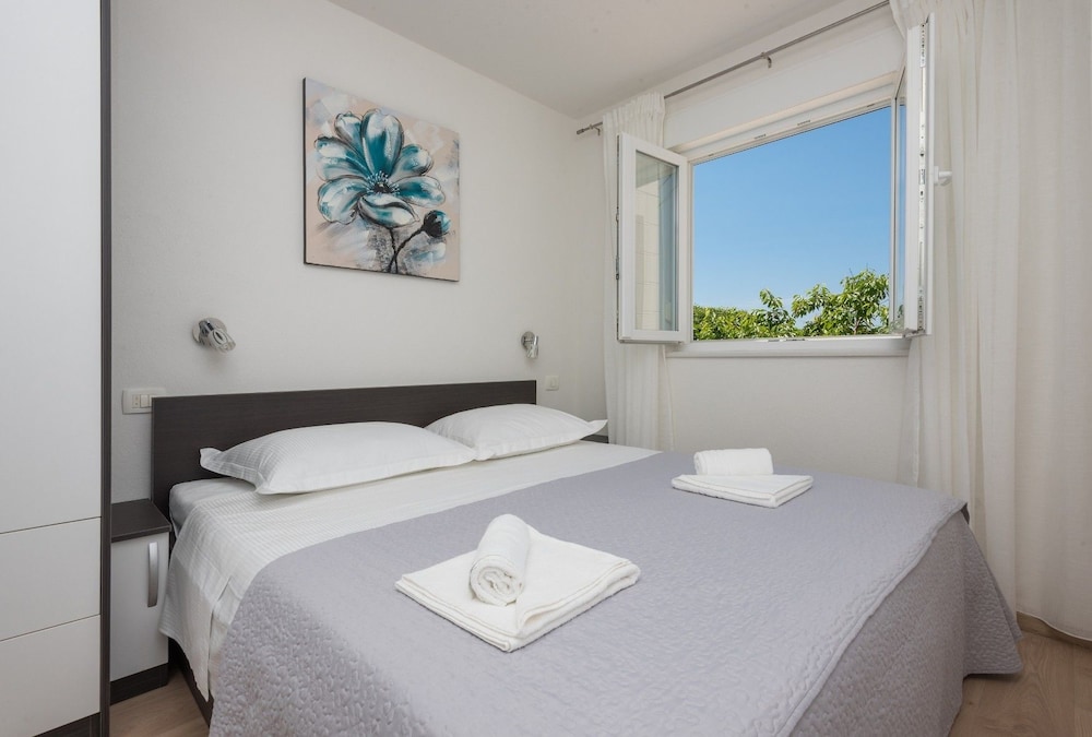 Apartment, Sea View (3)