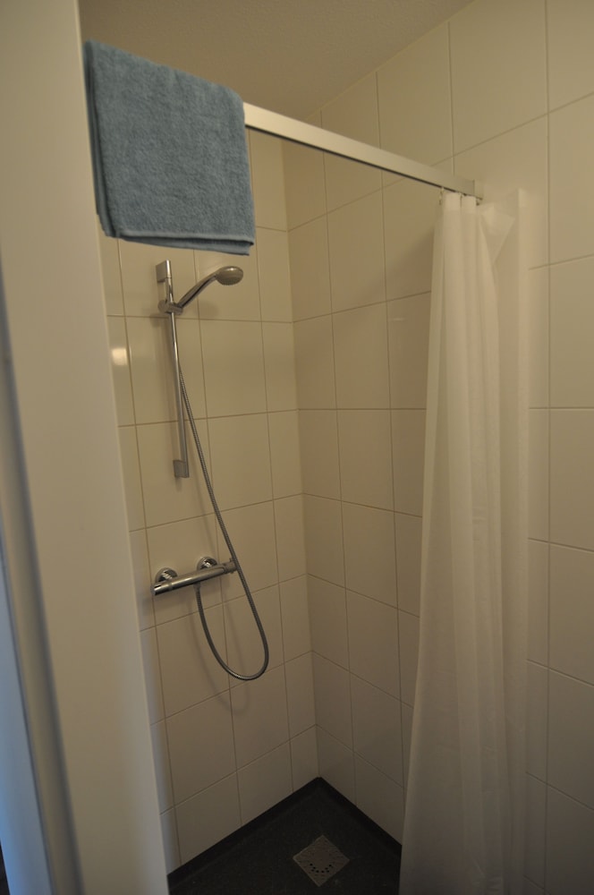 Basic Room, Shared Bathroom photo 3