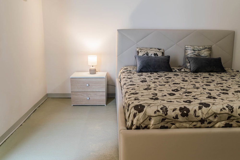 Deluxe Room, City View photo 3