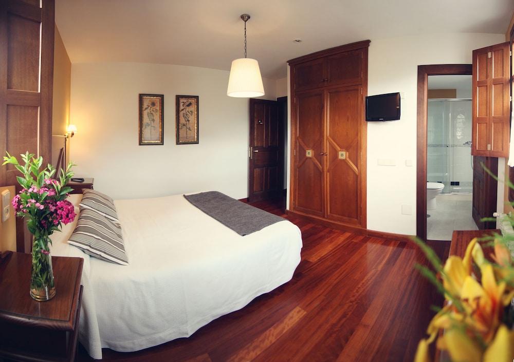 Classic Double Room, Valley View