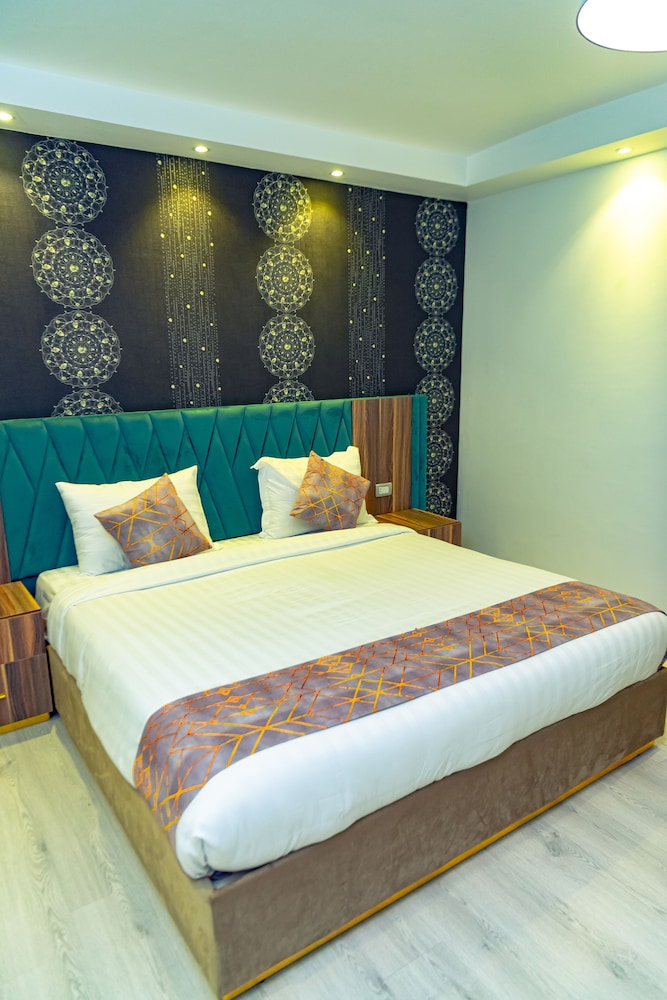 Luxury Quadruple Room - Photo 1