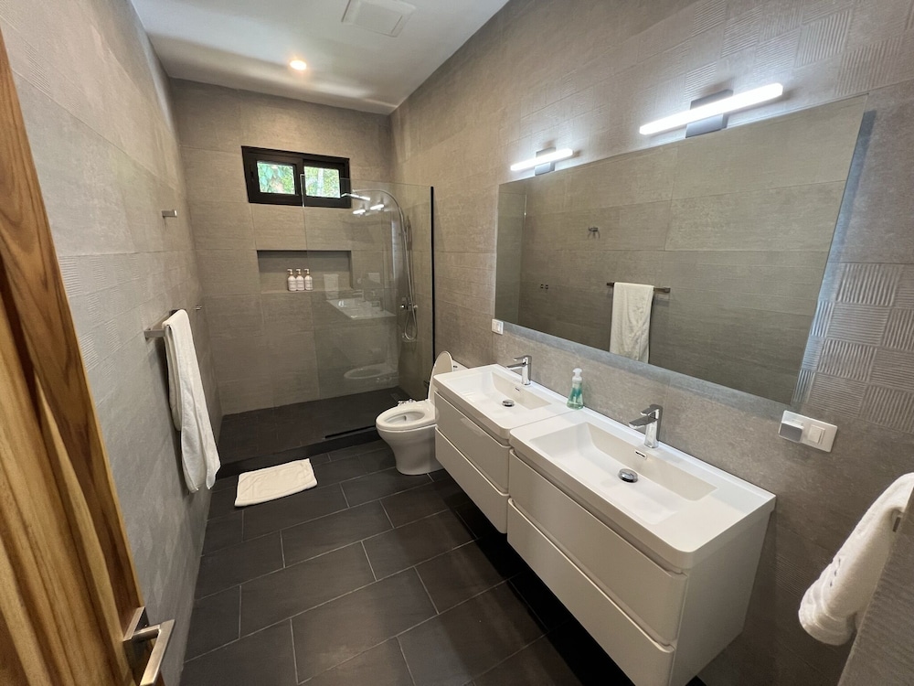 Villa 2: 3 bedrooms photo 3