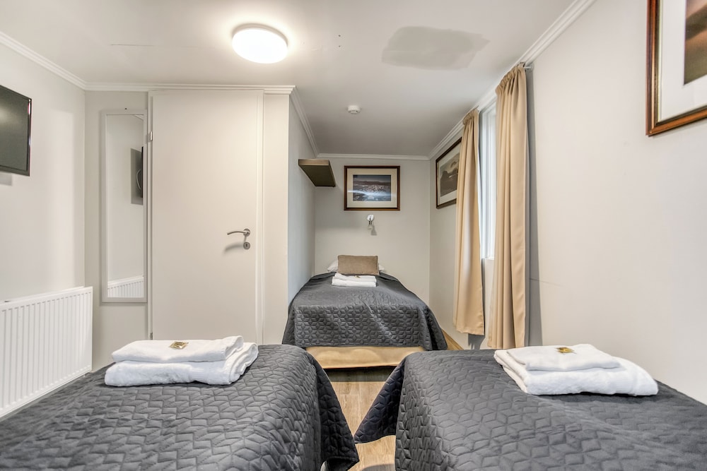 Triple Room, Private Bathroom photo 1