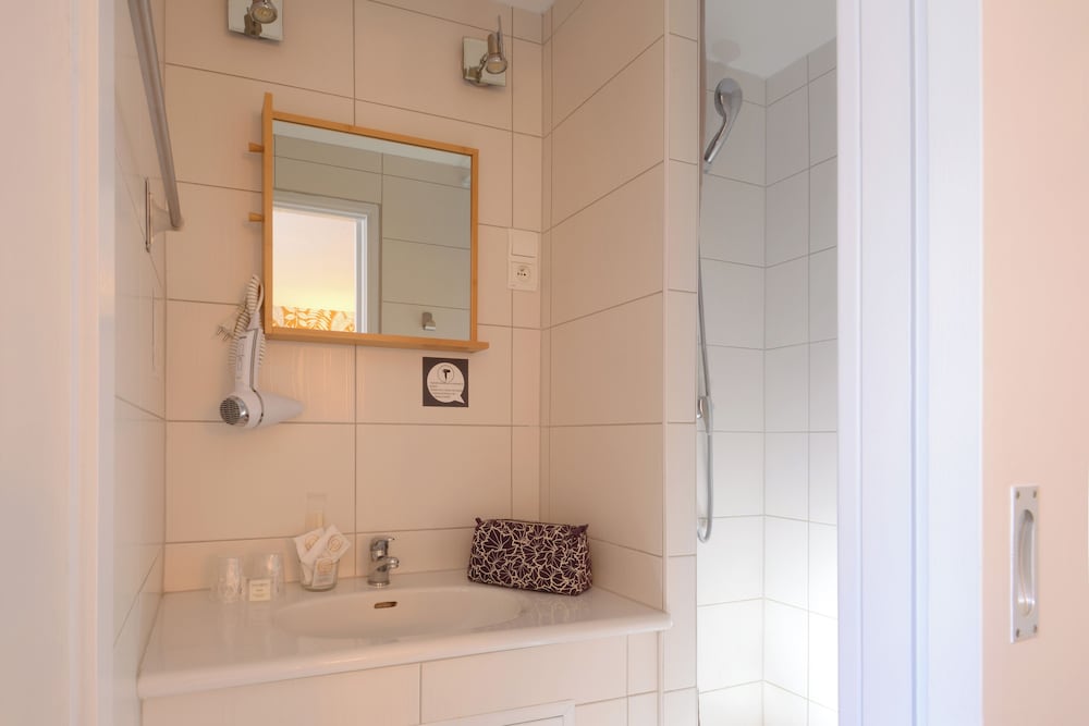 Signature Double Room - Photo 7