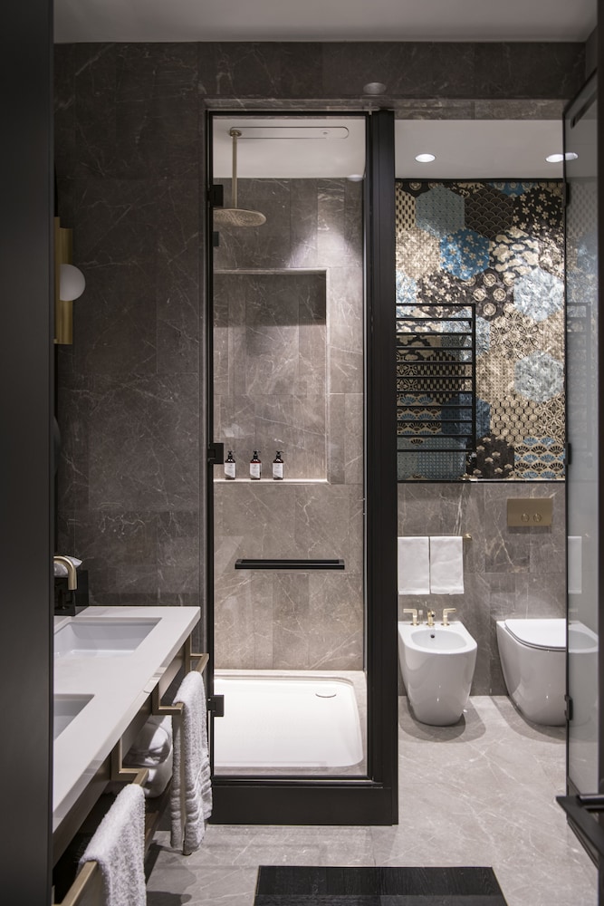 Prestige Room - Photo 8