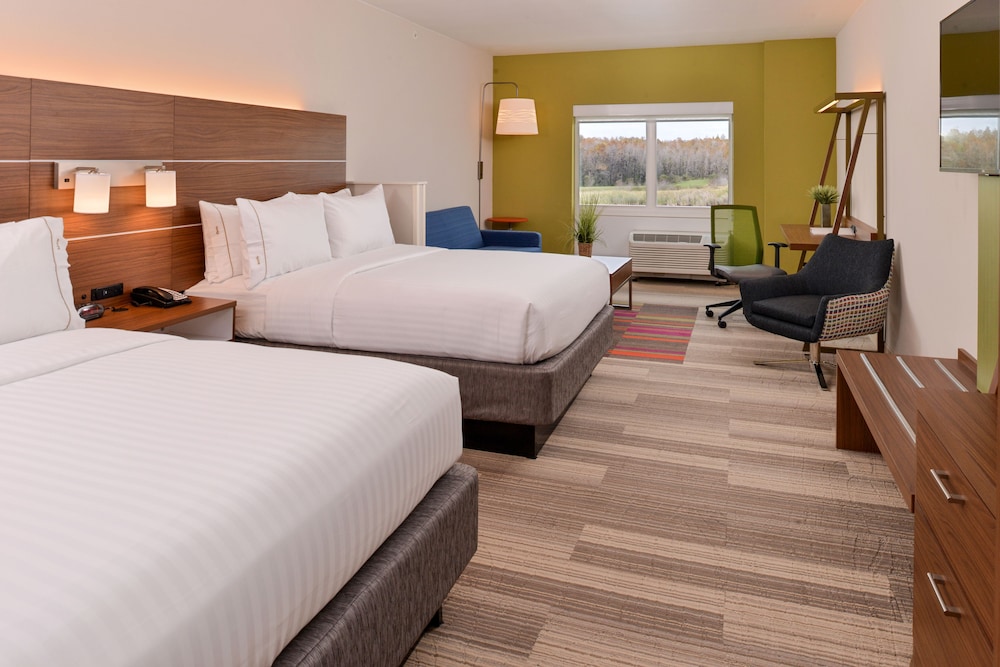 Suite, 1 King Bed with Sofa bed, Accessible (Communication) photo 3