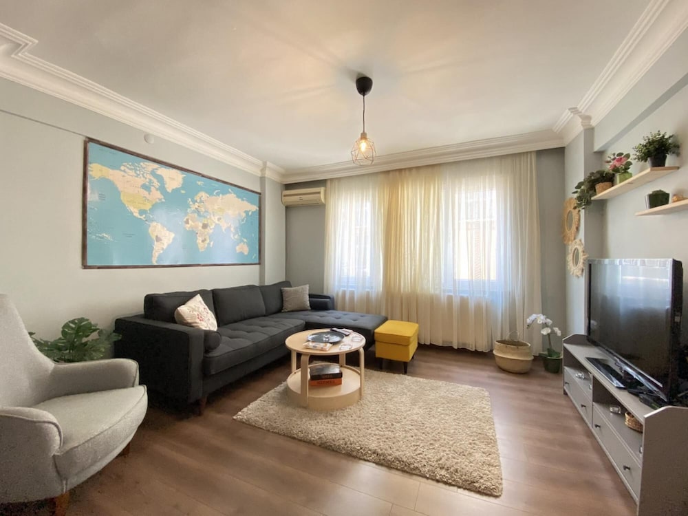 Apartment photo 1