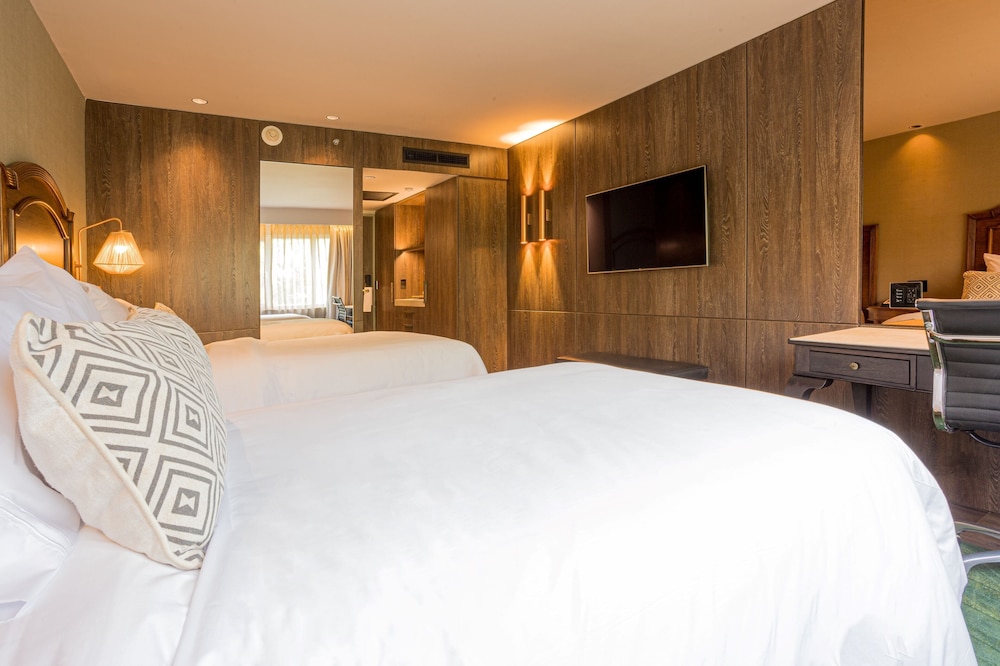 Premium Room, 2 Twin Beds - Photo 2