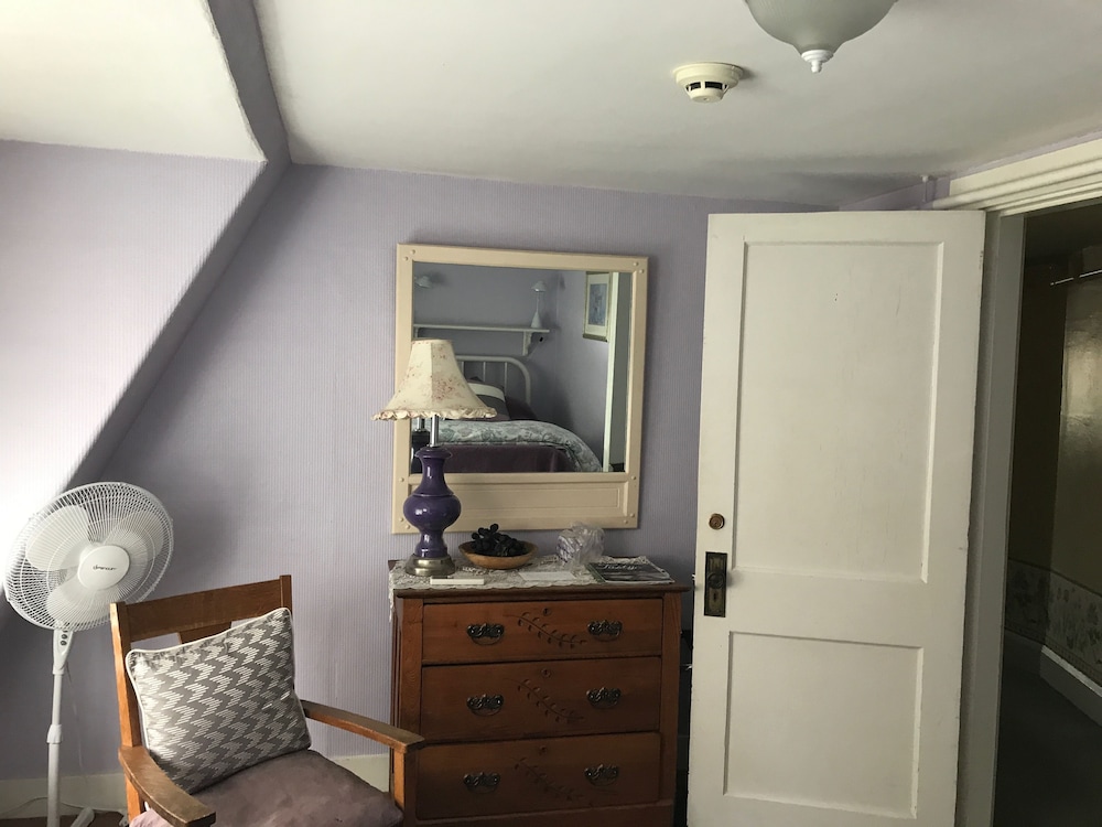 Comfort Double Room, Ensuite (Mitchell Room-305) photo 2