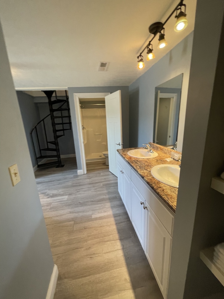 Comfort Suite, 2 Bedrooms, 2 Bathrooms, Garden Area photo 2