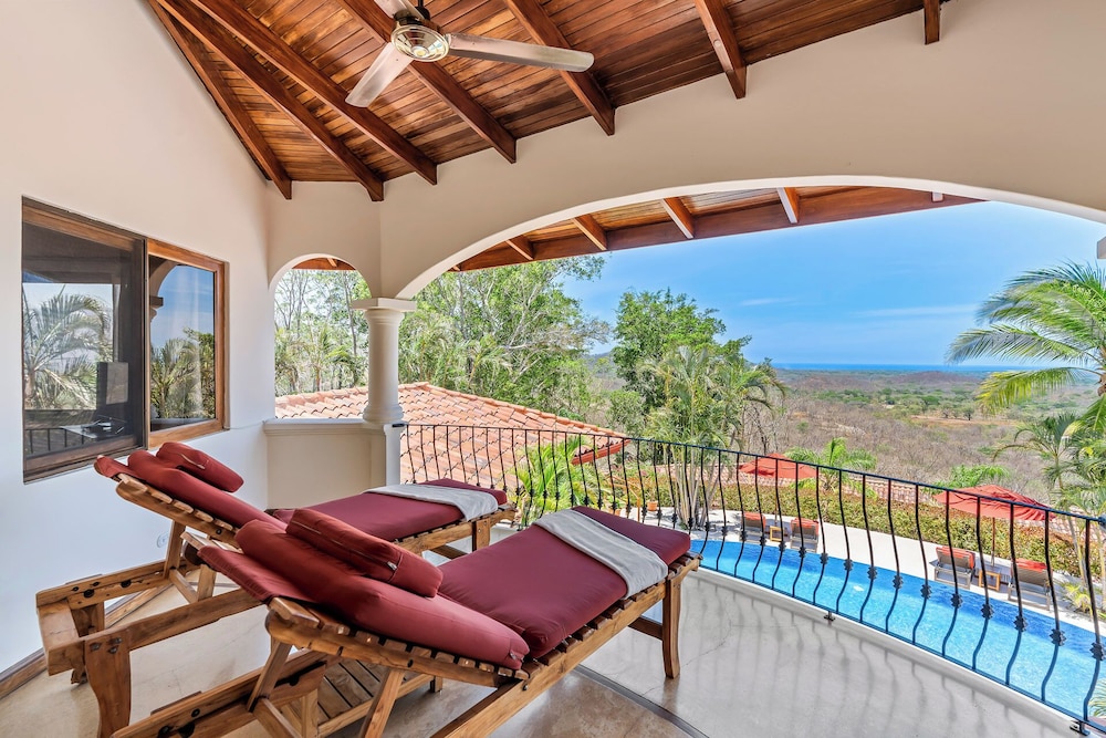 Premier Suite, 1 King Bed, Balcony (Eros Suite)