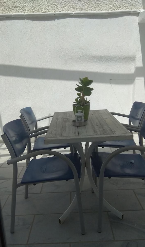 One Bedroom Apartment with Sea View - Photo 22