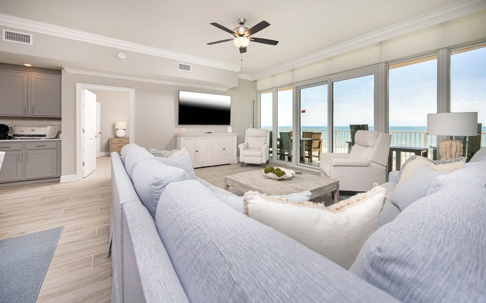 Condo, 4 Bedrooms
