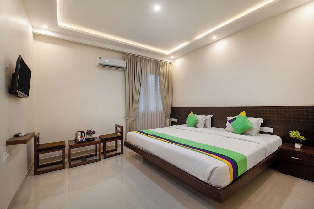 Deluxe Room - Photo 1