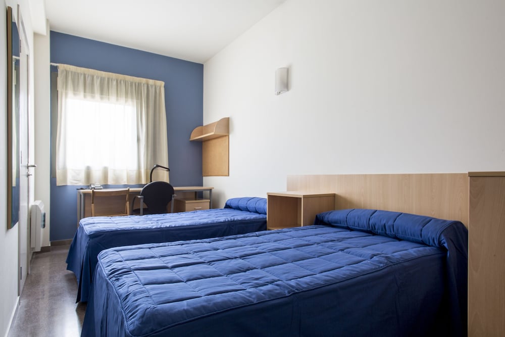 Estudio, 2 habitaciones (cocina compartida)