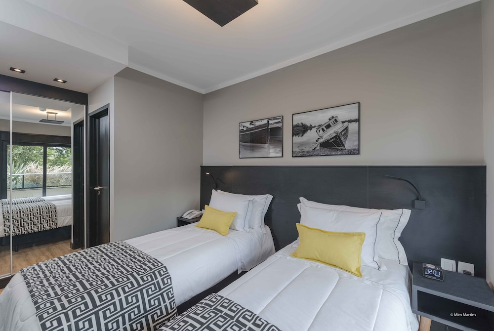 Business Triple Room, Multiple Beds photo 3