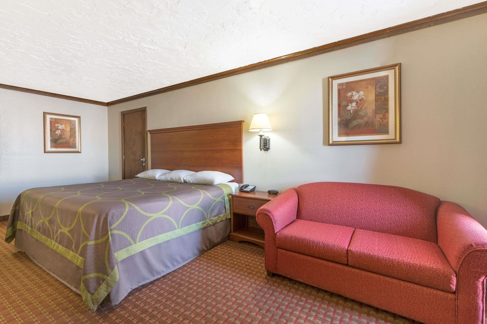 Room, Accessible photo 3