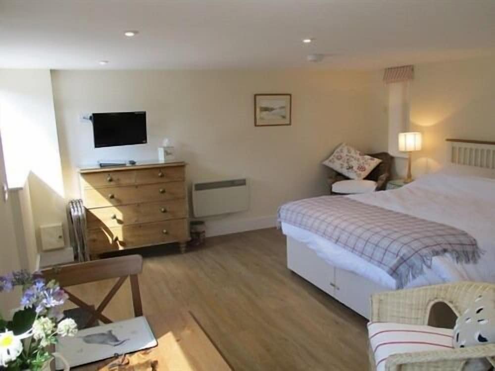 Apartment, Private Bathroom, Garden View