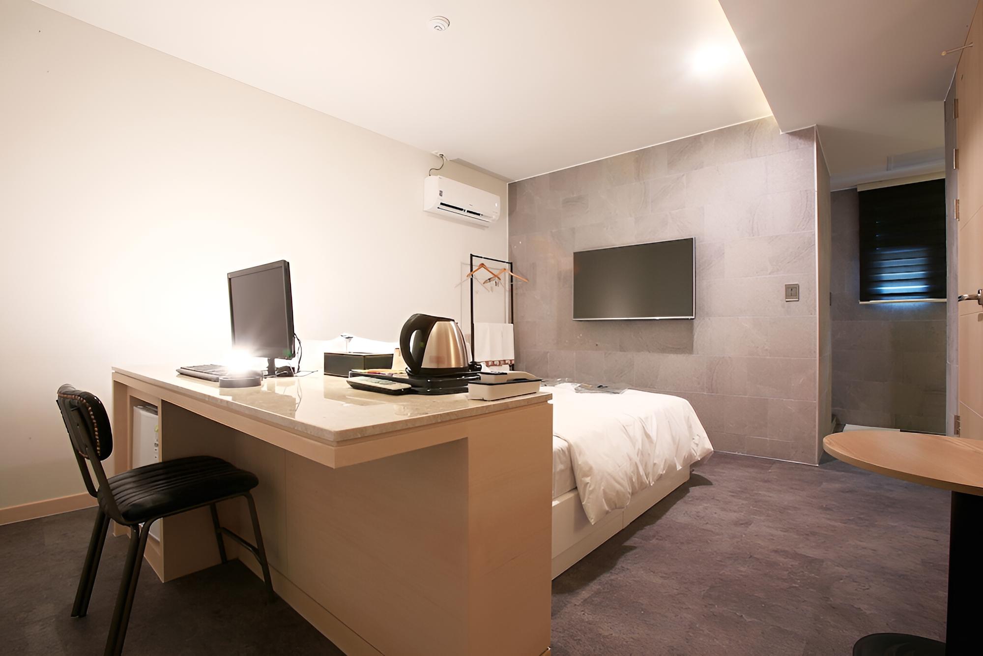 Room (Suite (OTT PC)) photo 3