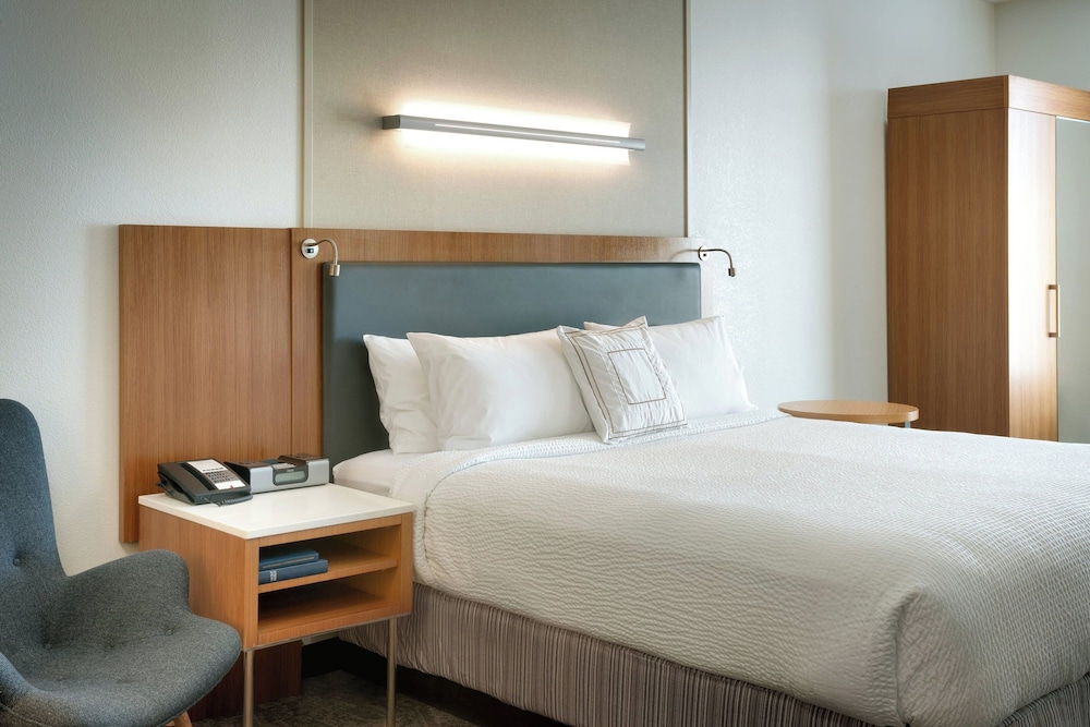 Suite, 1 Bedroom photo 2