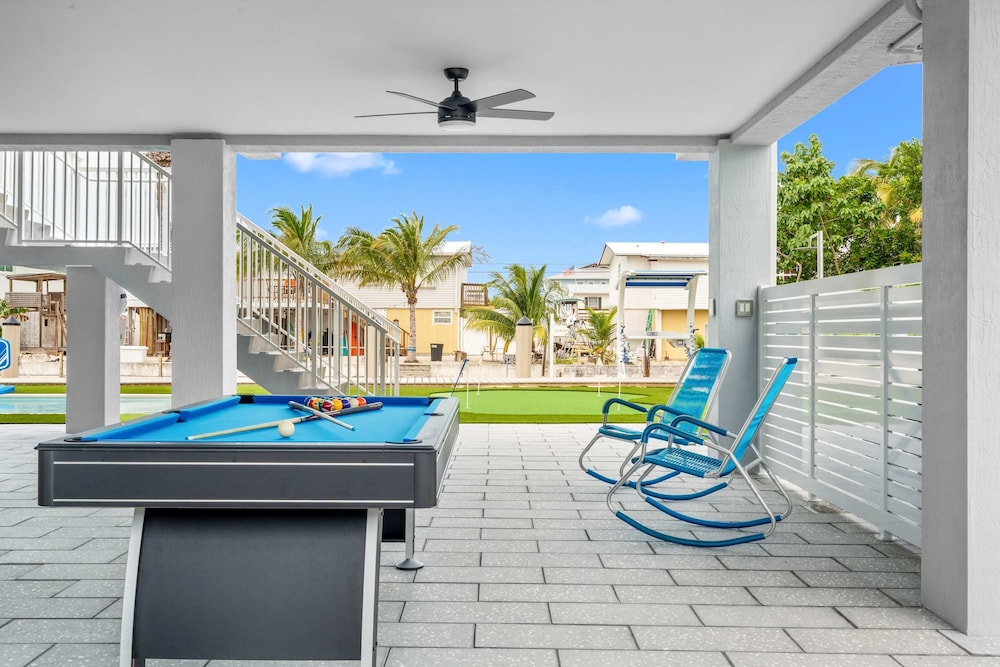 Saltwater Social Game Room Pool Dock Views, Billede 35