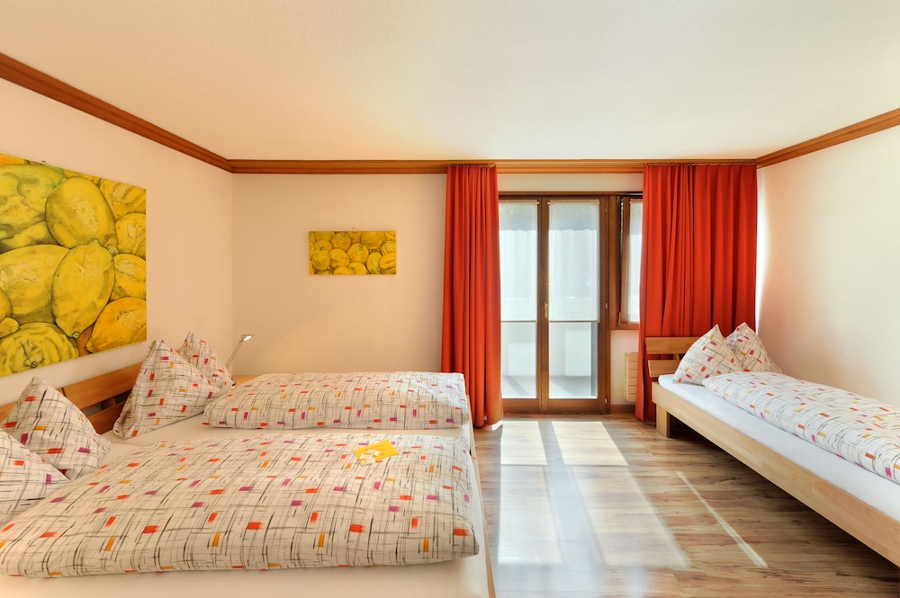 Triple Room photo 3