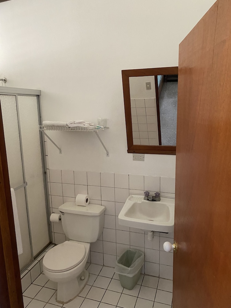 Standard Double or Twin Room photo 2